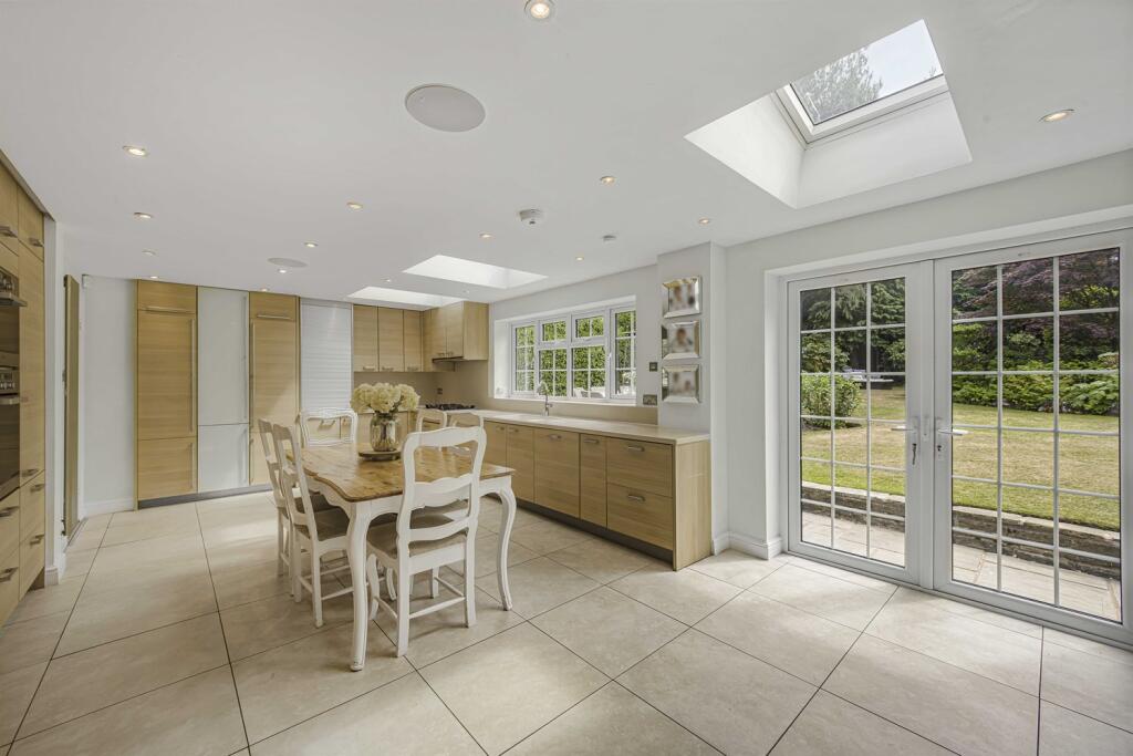 5 bedroom detached house for sale in Park Road, Hale, Altrincham, WA15